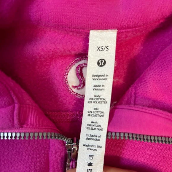 LIKE BRAND NEW LULU PINK SCUBA HALF ZIP!
Size xs/s sonic pink. - Picture 3 of 5